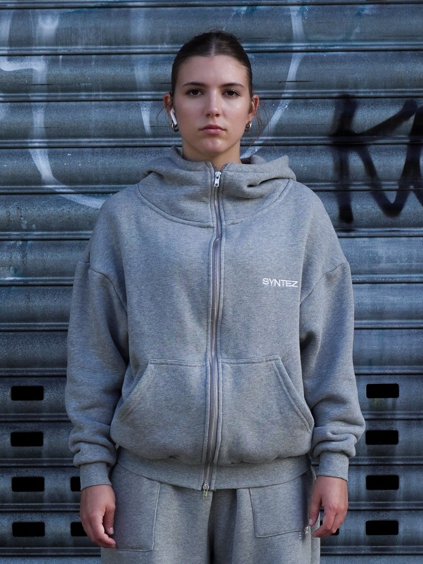 SOLO ZIP UP - GREY